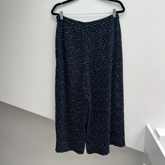 Whistles size 12 blue wide culottes with white dots and side zip. Super comfy! - Picture 2 of 6